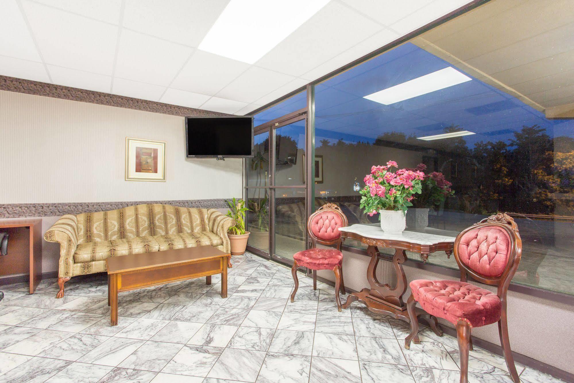 Knights Inn Roanoke Dış mekan fotoğraf