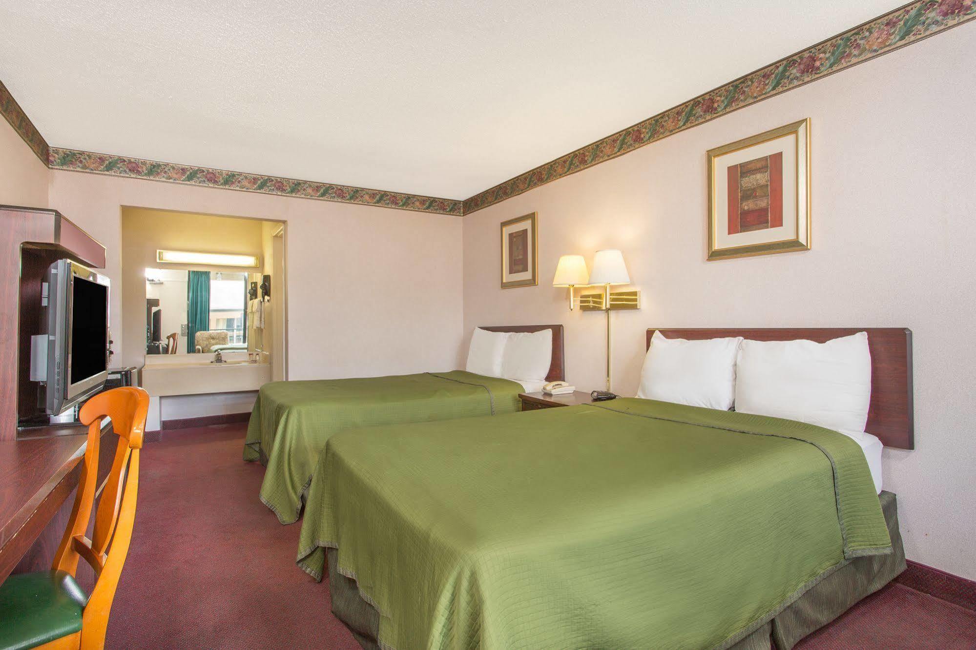 Knights Inn Roanoke Dış mekan fotoğraf
