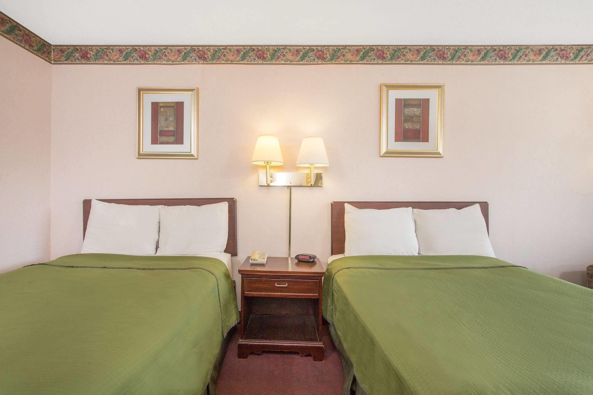 Knights Inn Roanoke Dış mekan fotoğraf