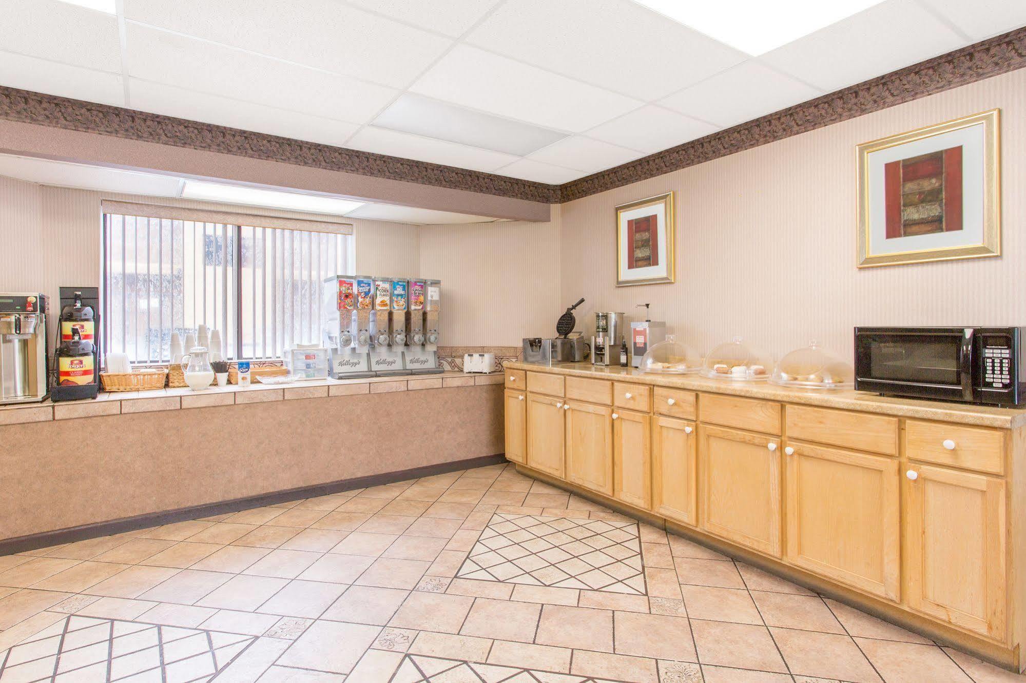 Knights Inn Roanoke Dış mekan fotoğraf